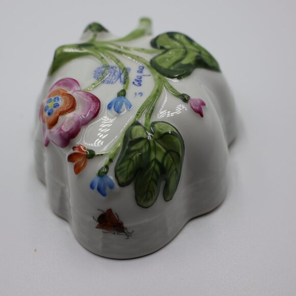 Herend Hand-Painted Small Dish or Bowl – Bird and Butterfly – Unique - Picture 5 of 8